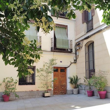Centrico Apartamento Con Patio Madrid Buitenkant foto