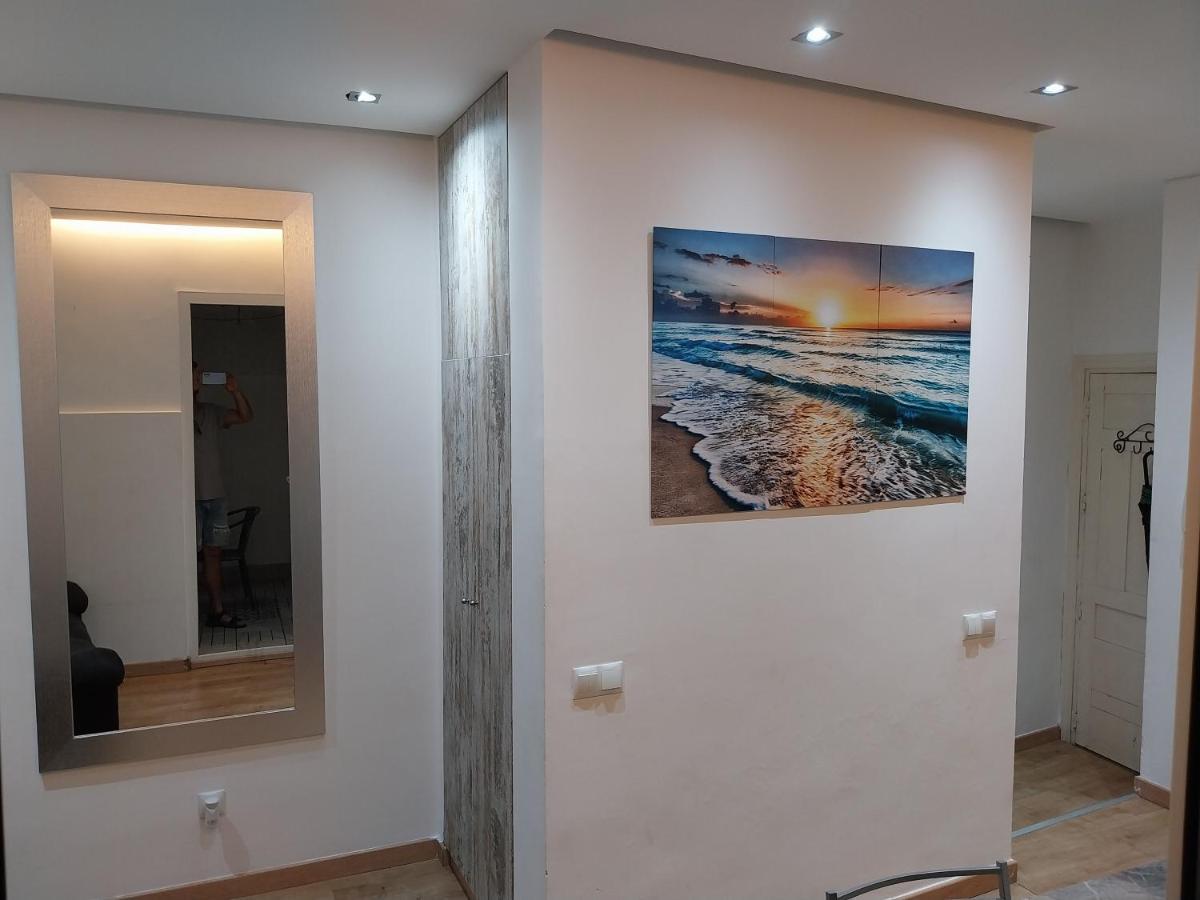 Centrico Apartamento Con Patio Madrid Buitenkant foto