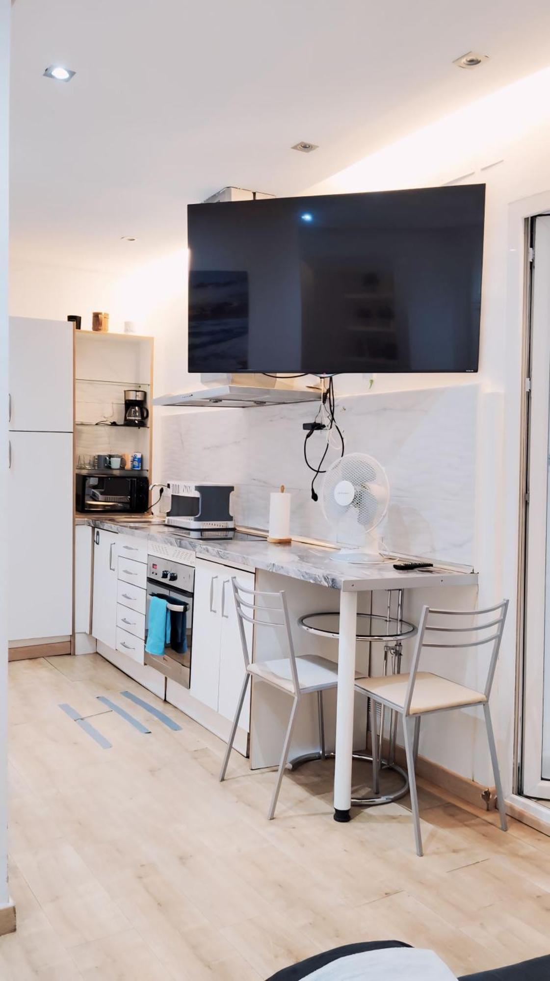 Centrico Apartamento Con Patio Madrid Buitenkant foto